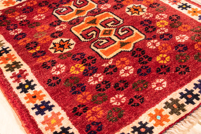 9780 Persian Shiraz Small Rug 52x55cm (1.8 x 1.9ft)